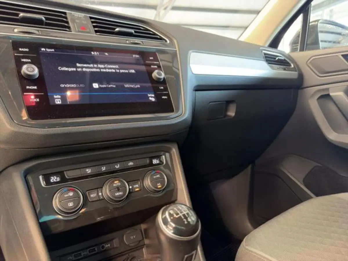 Volkswagen Tiguan usata a Milano (12)