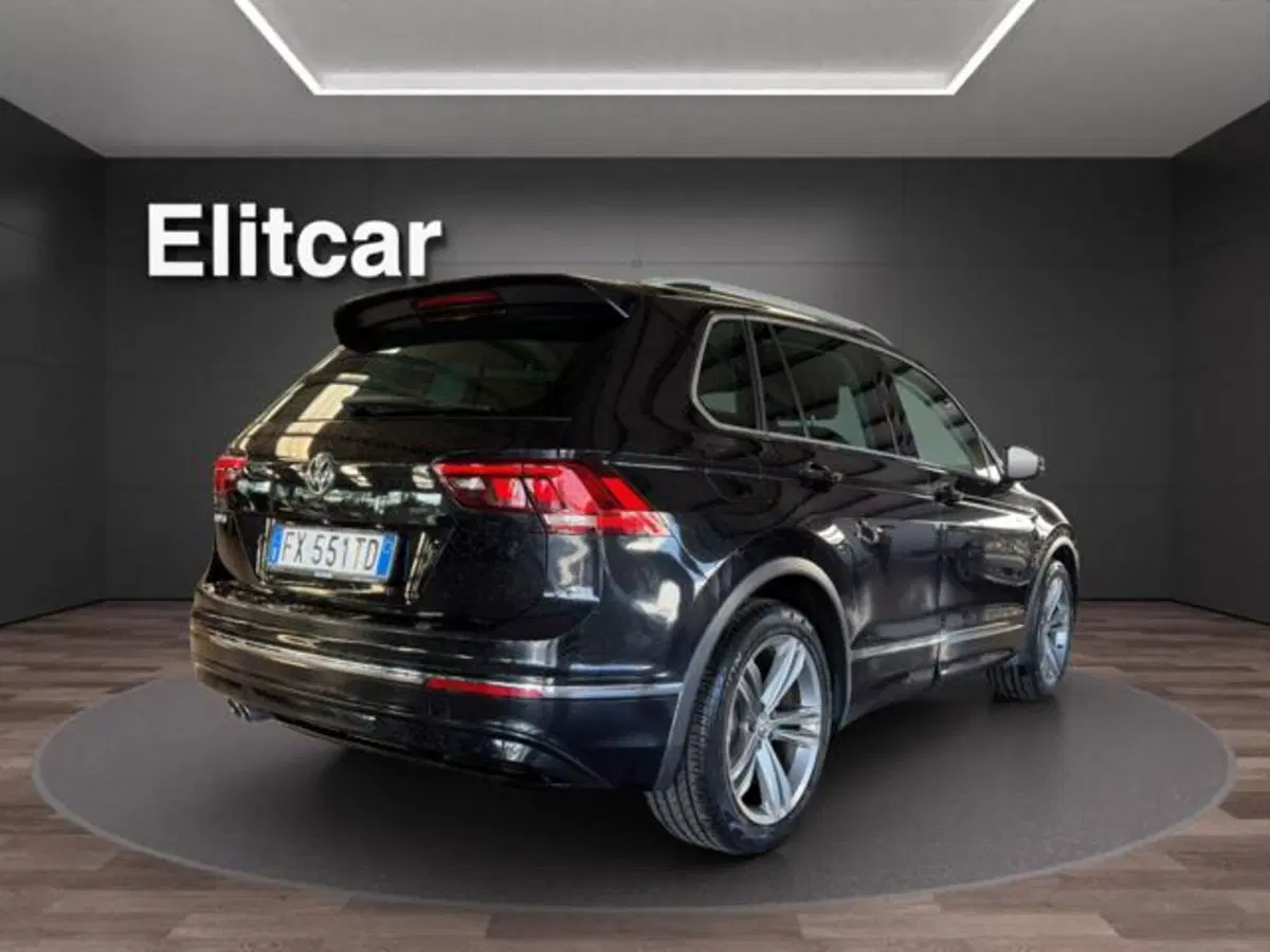 Volkswagen Tiguan usata a Milano (4)