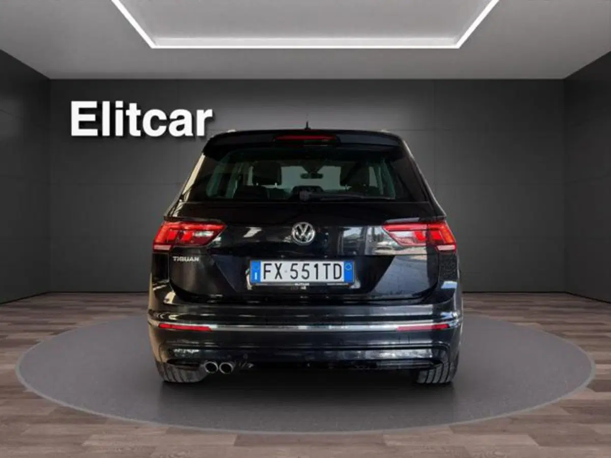 Volkswagen Tiguan usata a Milano (5)