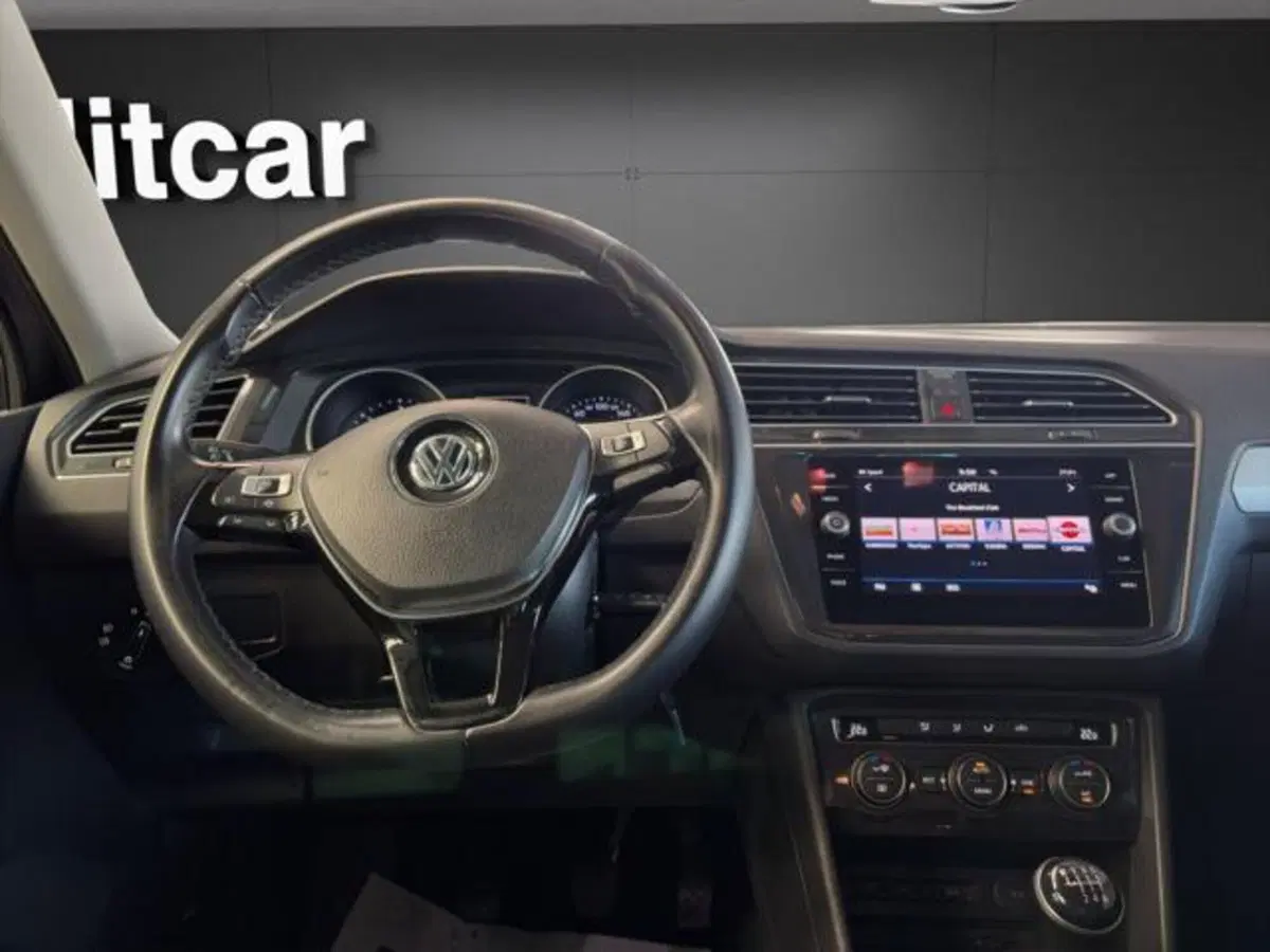 Volkswagen Tiguan usata a Milano (9)