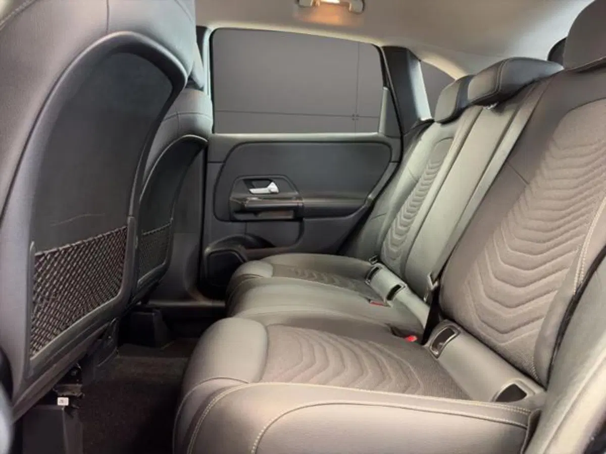Mercedes-Benz Classe B usata a Milano (13)