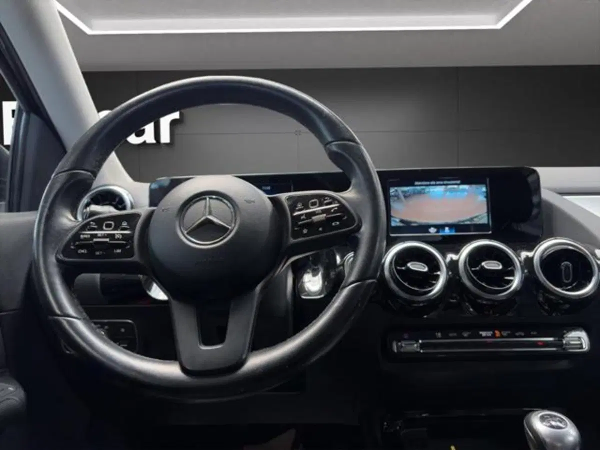 Mercedes-Benz Classe B usata a Milano (9)