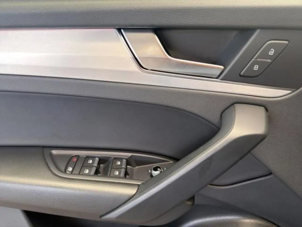 Audi Q5 Sportback usata a Milano (13)