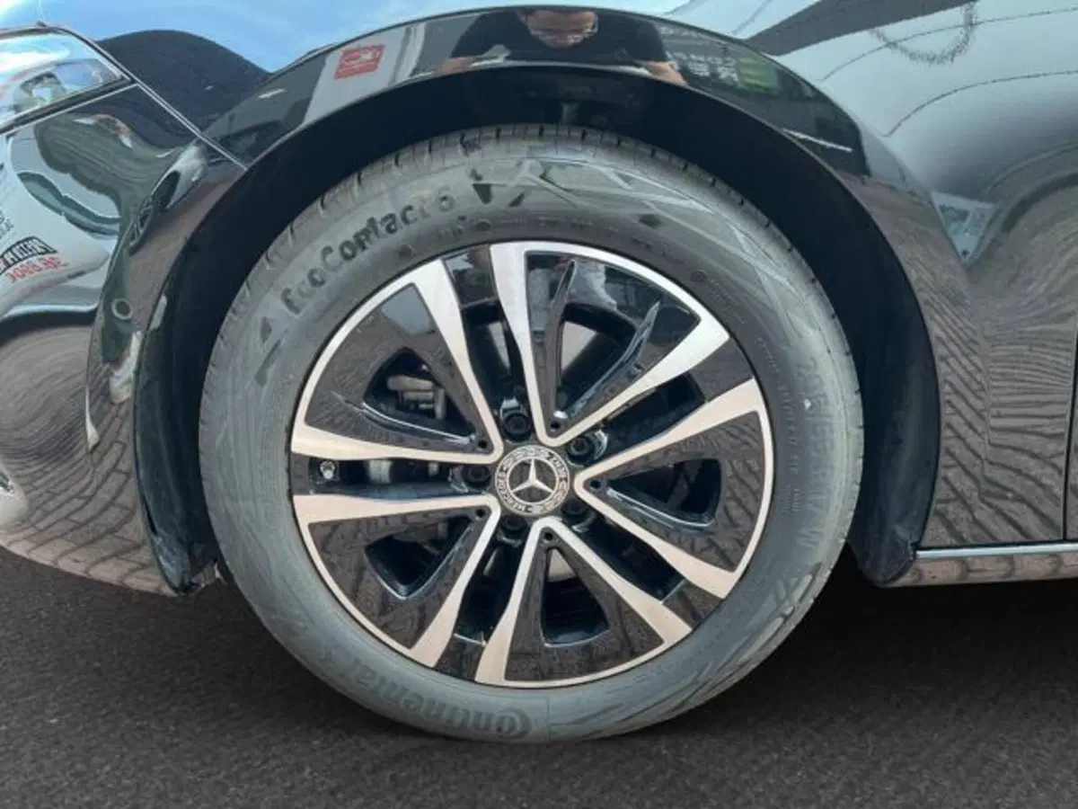 Mercedes-Benz Classe A Sedan usata a Milano (10)
