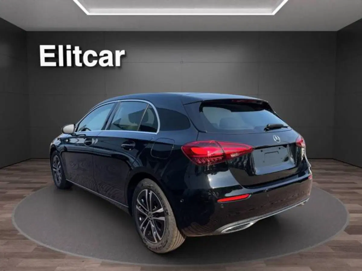 Mercedes-Benz Classe A Sedan usata a Milano (4)