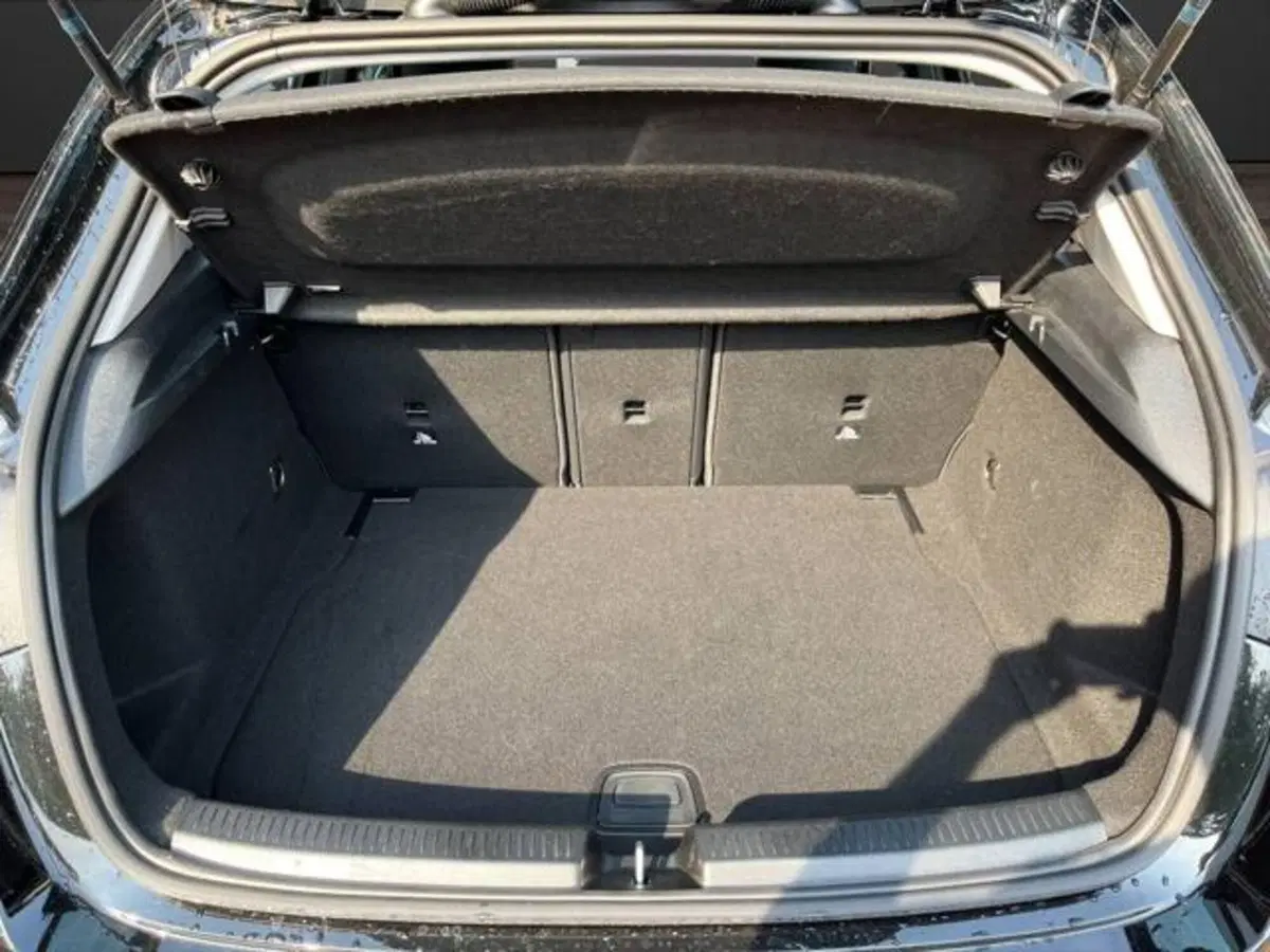 Mercedes-Benz Classe A Sedan usata a Milano (6)