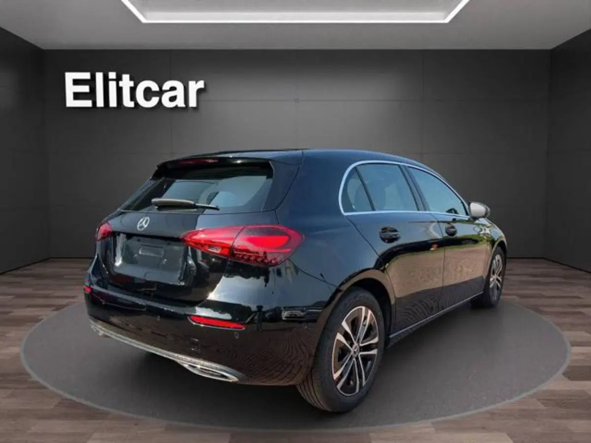 Mercedes-Benz Classe A Sedan usata a Milano (7)