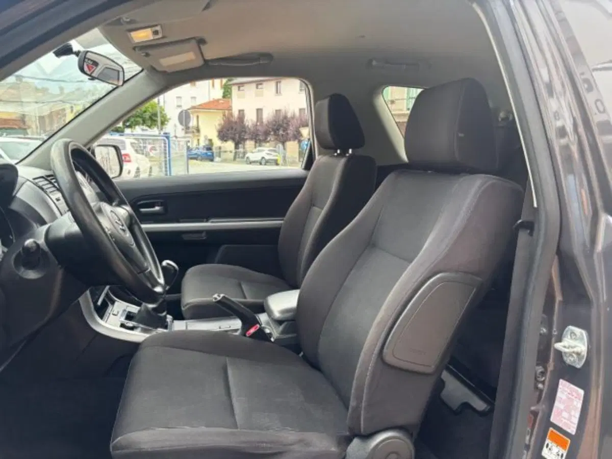 Suzuki Grand Vitara usata a Cuneo (15)
