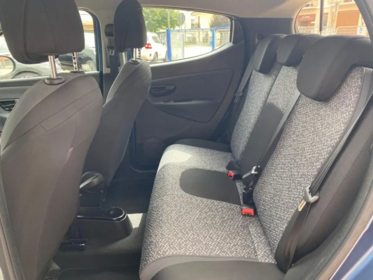 Lancia Ypsilon usata a Cuneo (14)