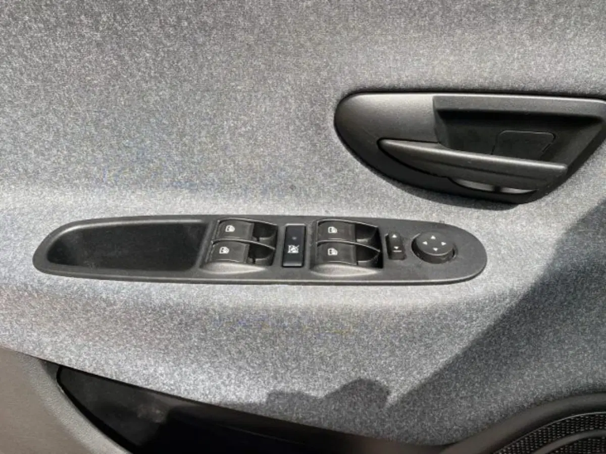 Lancia Ypsilon usata a Cuneo (9)