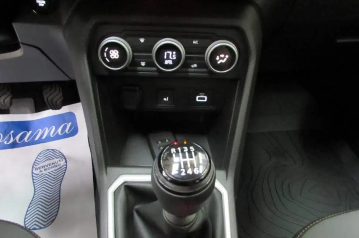 Dacia Sandero Stepway usata a Milano (11)