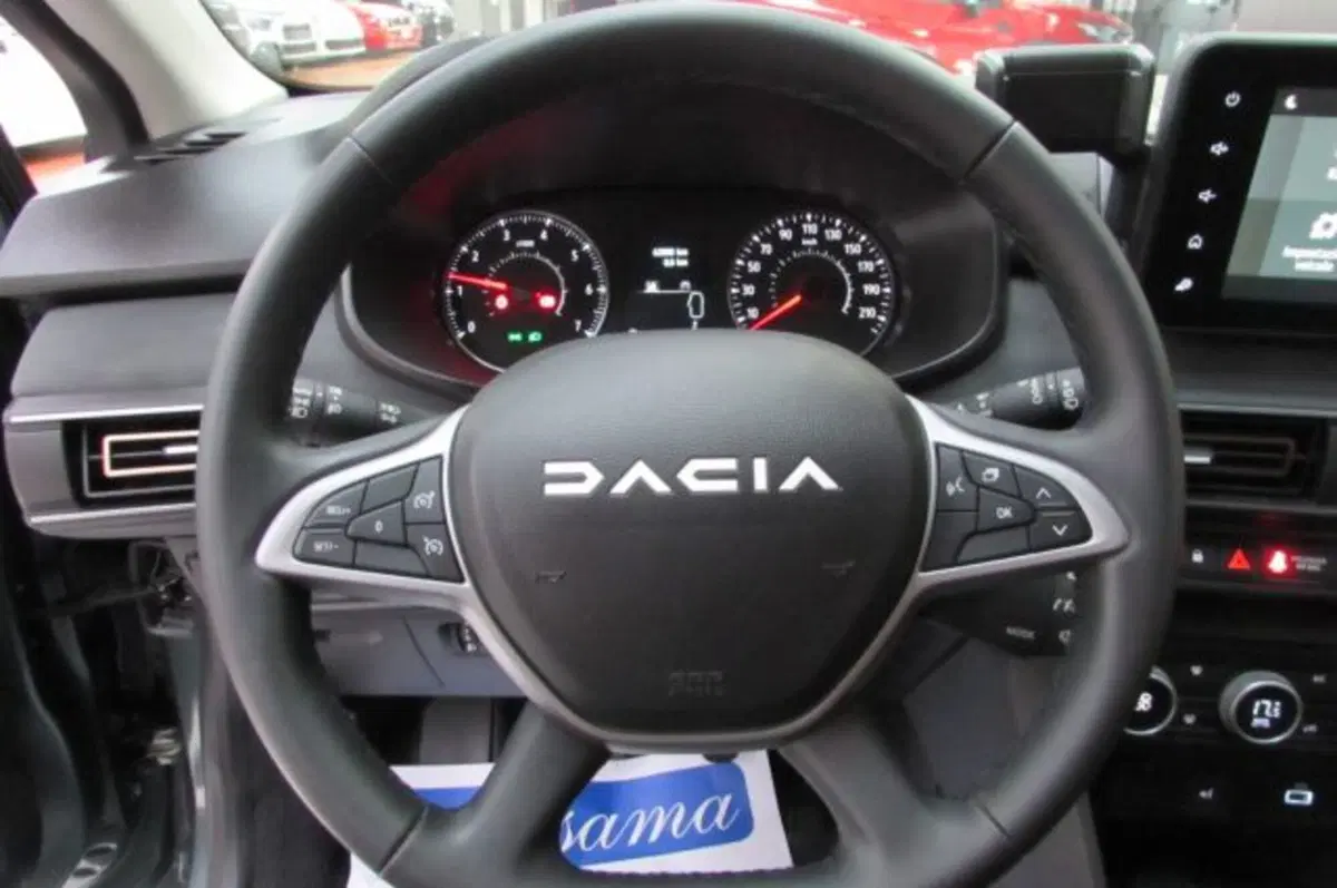 Dacia Sandero Stepway usata a Milano (13)