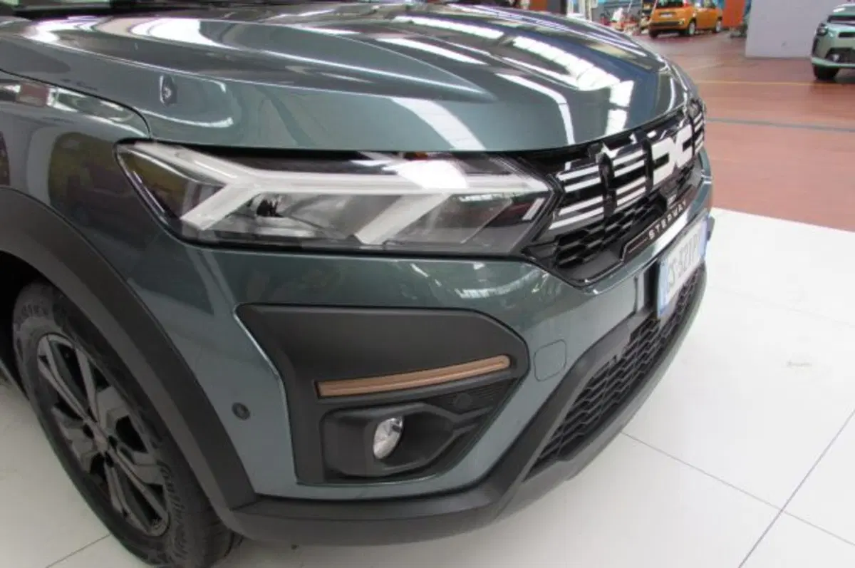 Dacia Sandero Stepway usata a Milano (18)