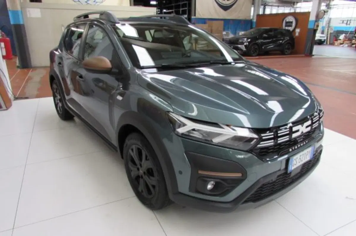 Dacia Sandero Stepway usata a Milano (3)