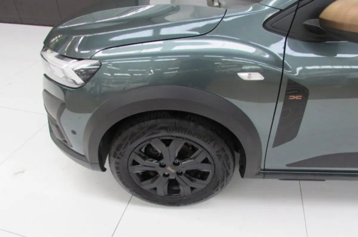 Dacia Sandero Stepway usata a Milano (6)