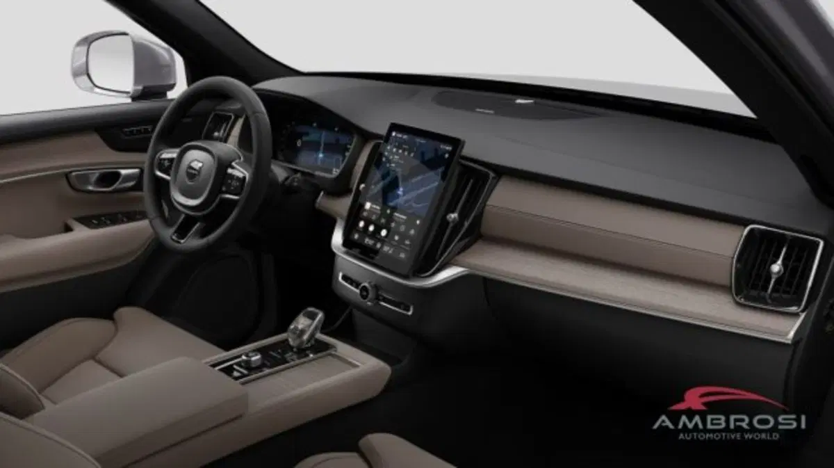 Volvo XC90 nuova a Perugia (10)