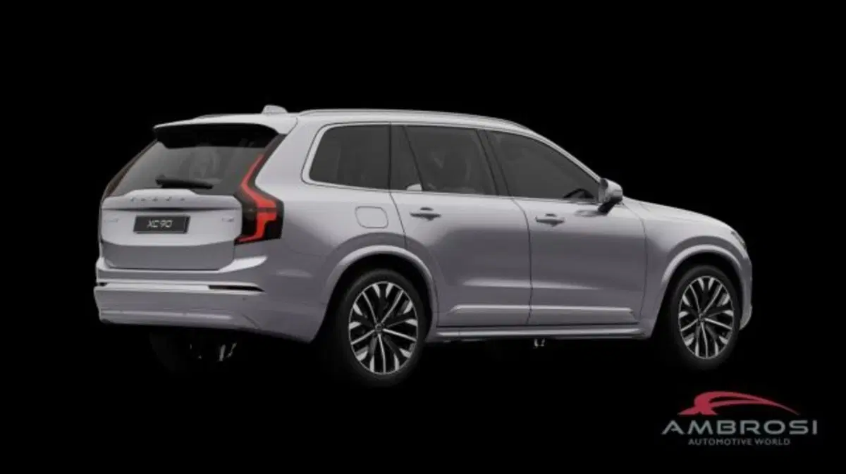 Volvo XC90 nuova a Perugia (5)