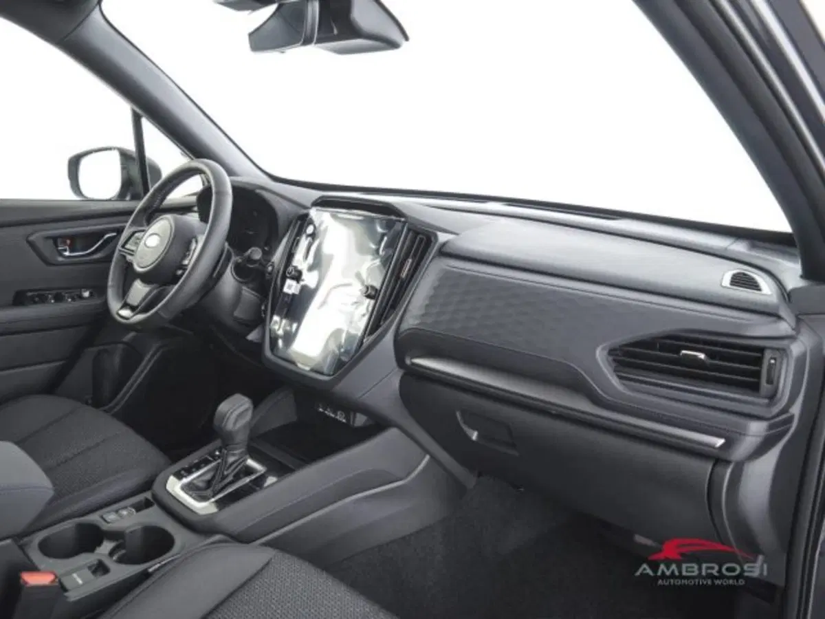 Subaru Forester nuova a Perugia (12)