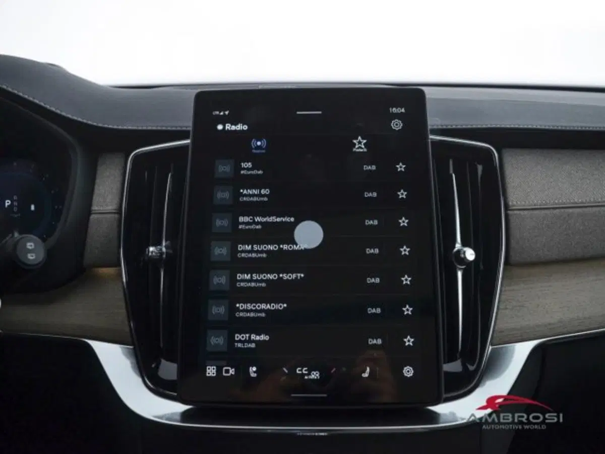 Volvo XC90 nuova a Perugia (15)