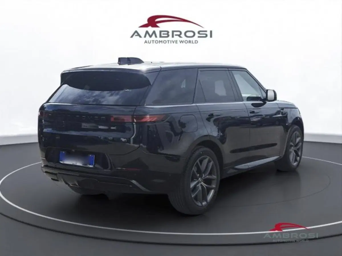 Land Rover Range Rover Sport nuova a Perugia (3)