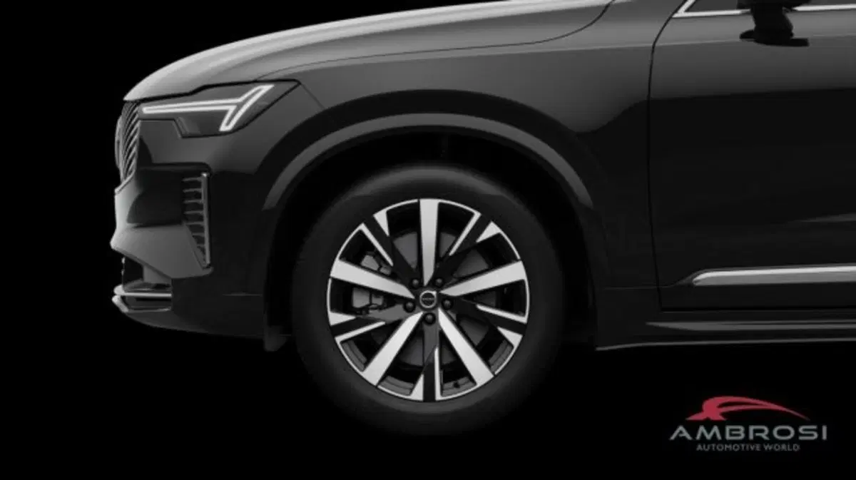 Volvo XC90 nuova a Perugia (9)