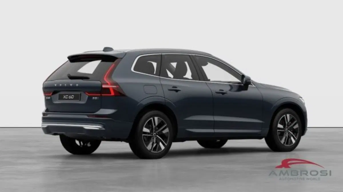Volvo XC60 nuova a Perugia (4)