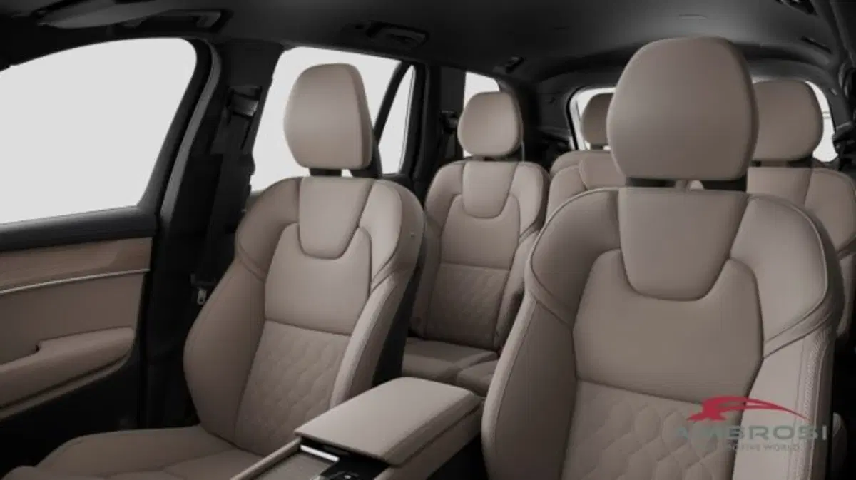 Volvo XC90 nuova a Perugia (12)