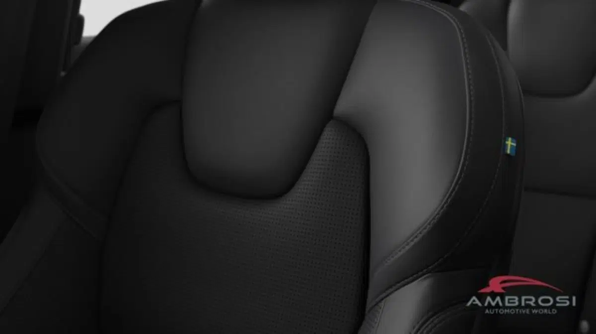 Volvo XC90 nuova a Perugia (11)