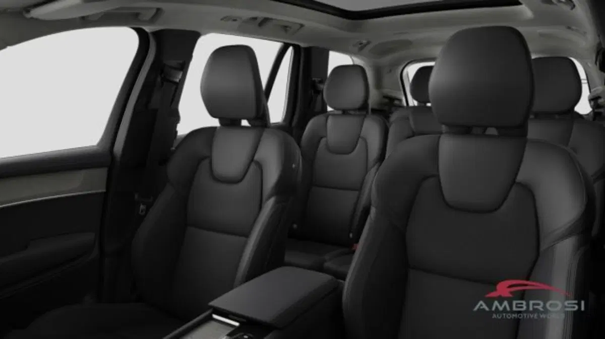 Volvo XC90 nuova a Perugia (12)