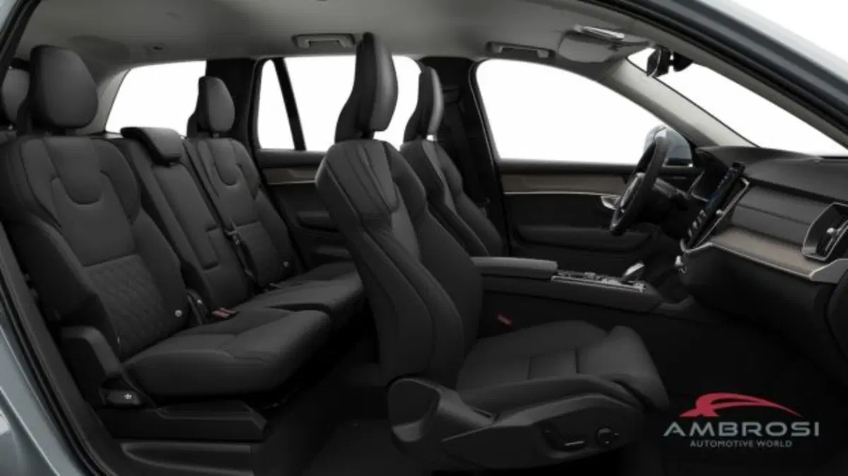 Volvo XC90 nuova a Perugia (13)
