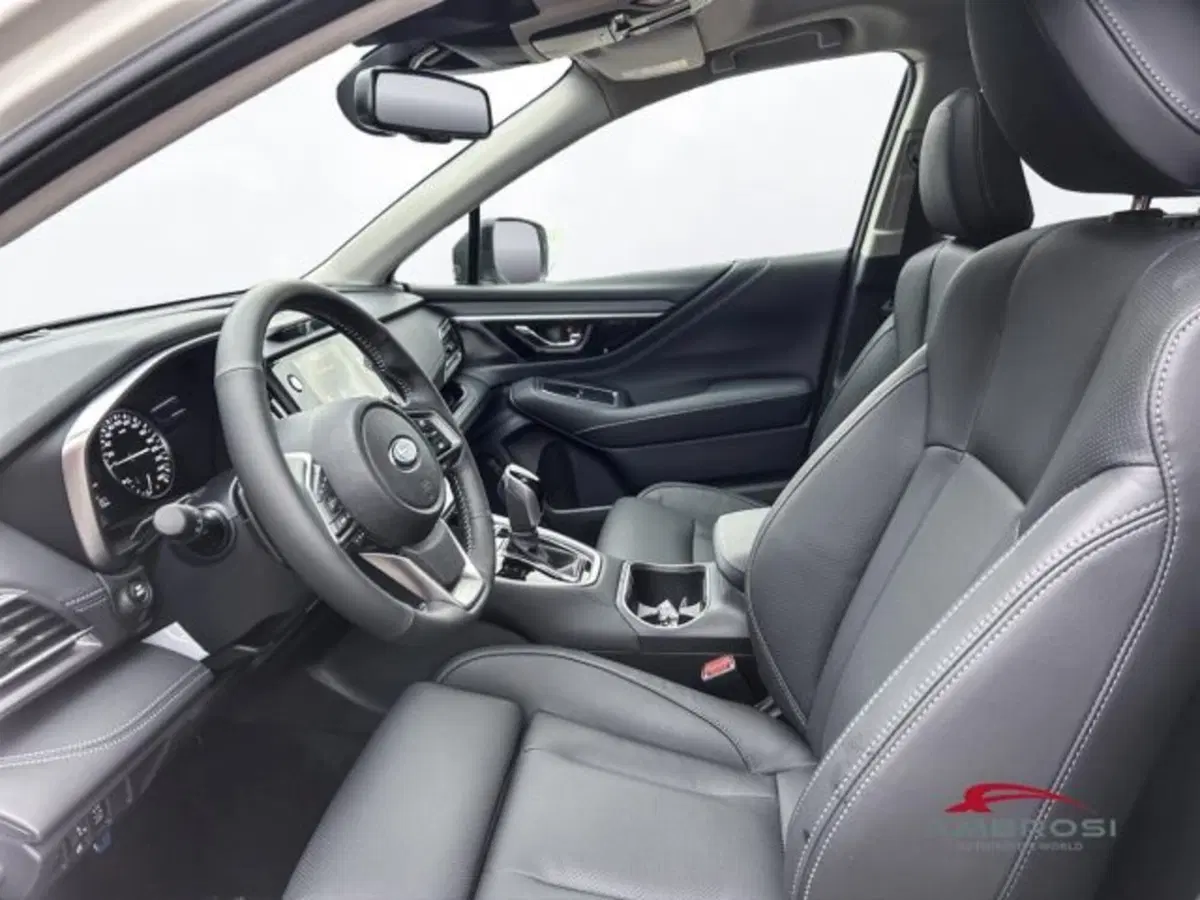 Subaru Outback nuova a Perugia (10)