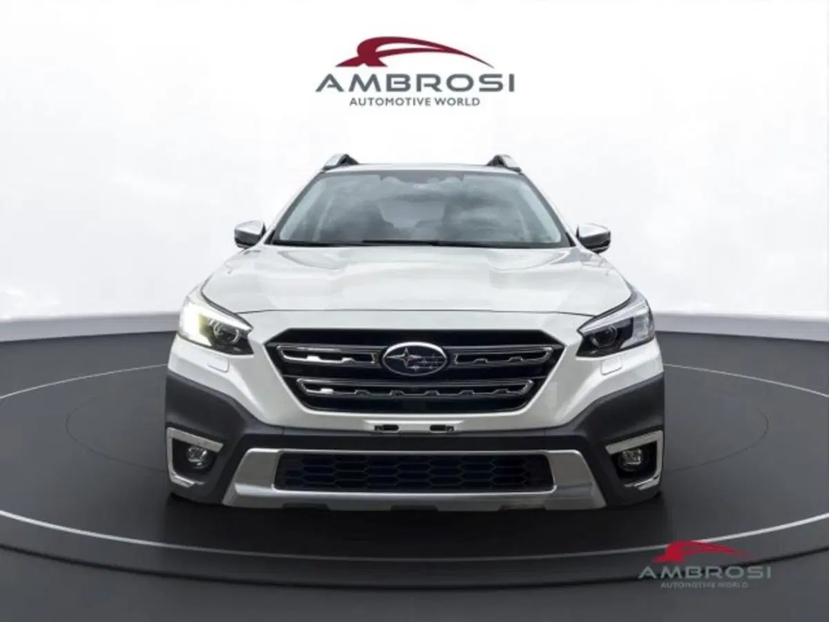 Subaru Outback nuova a Perugia (7)