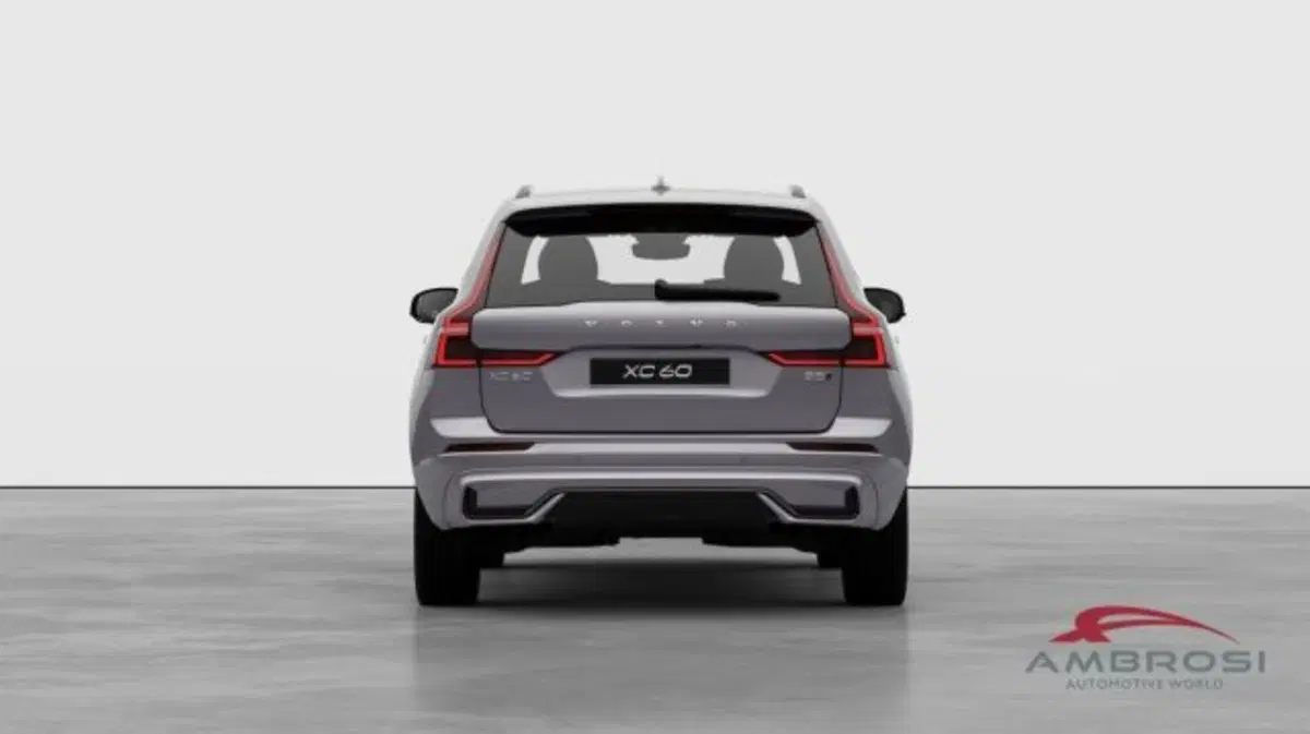 Volvo XC60 nuova a Perugia (7)
