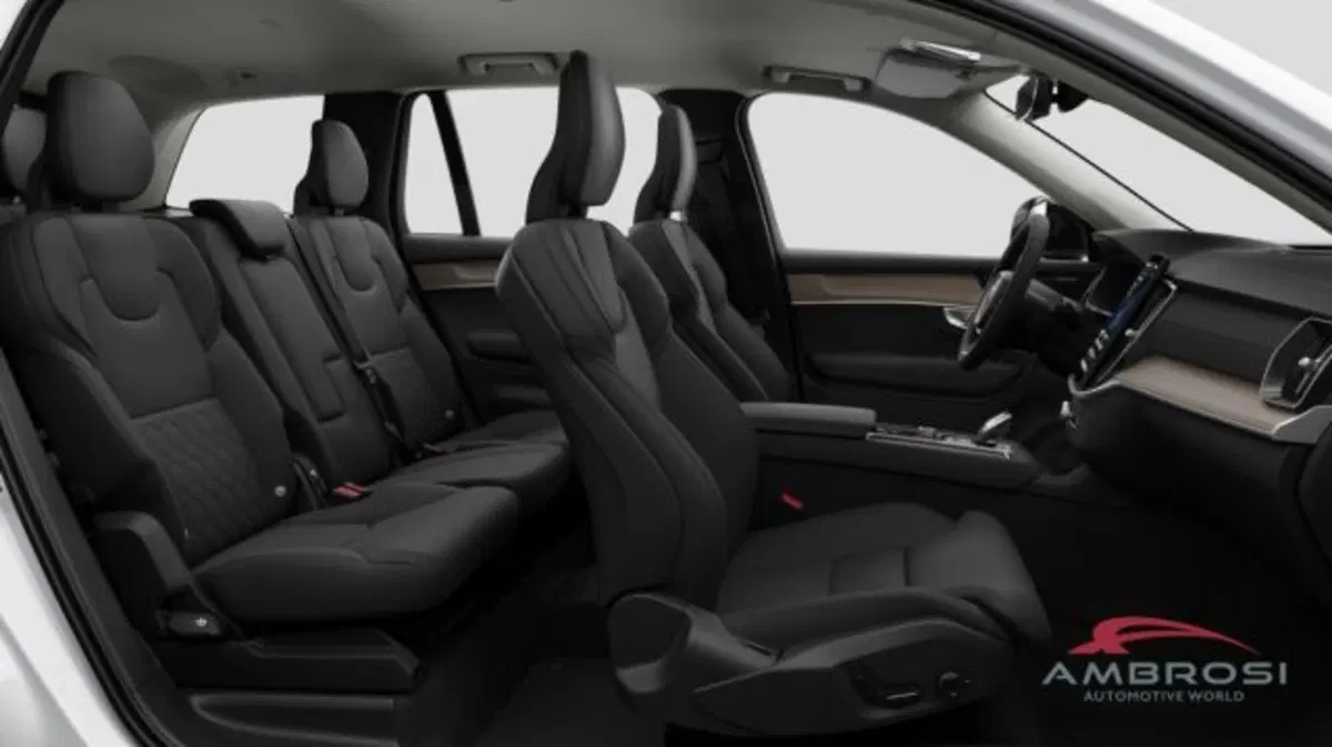 Volvo XC90 nuova a Perugia (13)