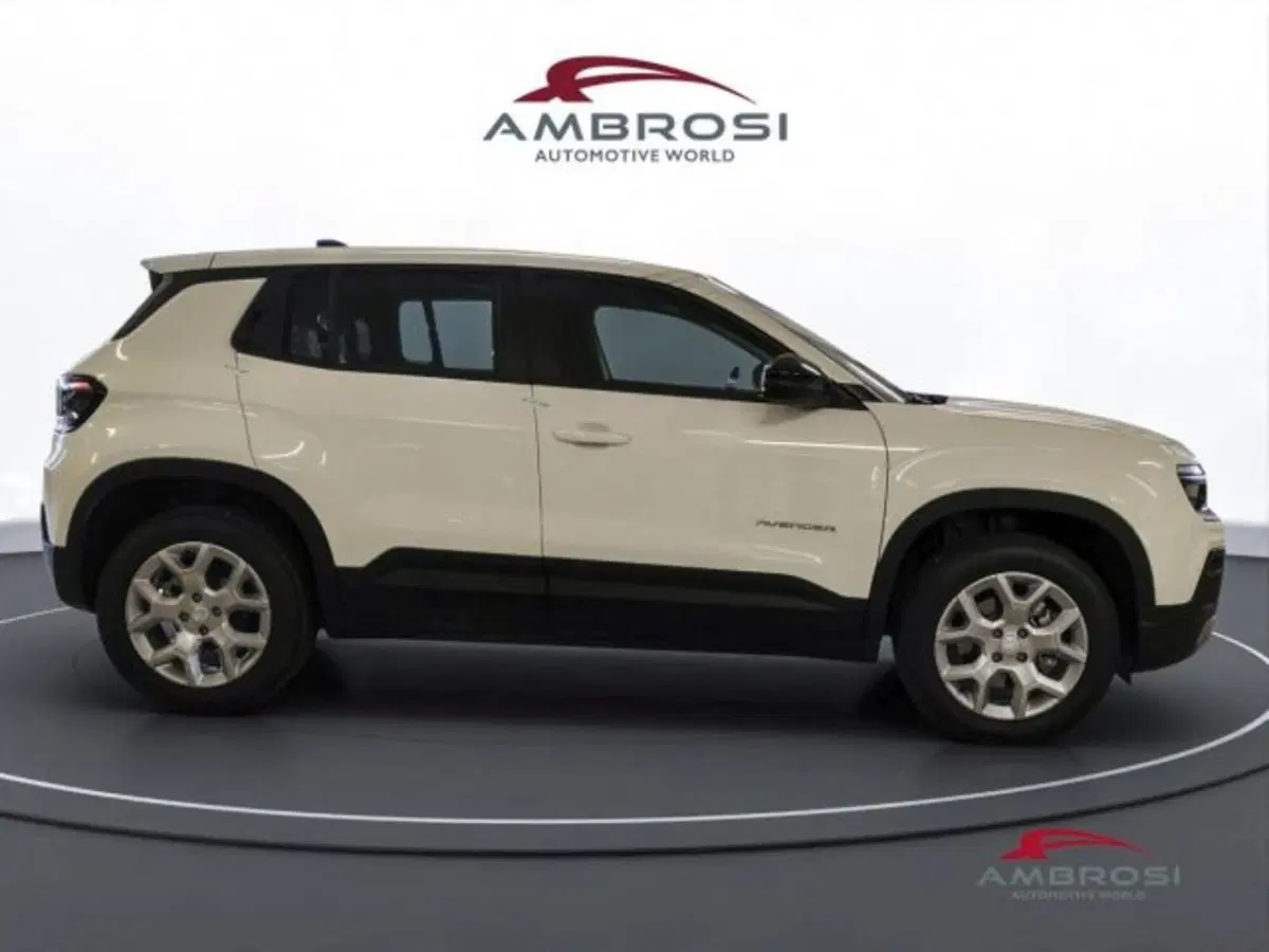 Jeep Avenger nuova a Perugia (5)