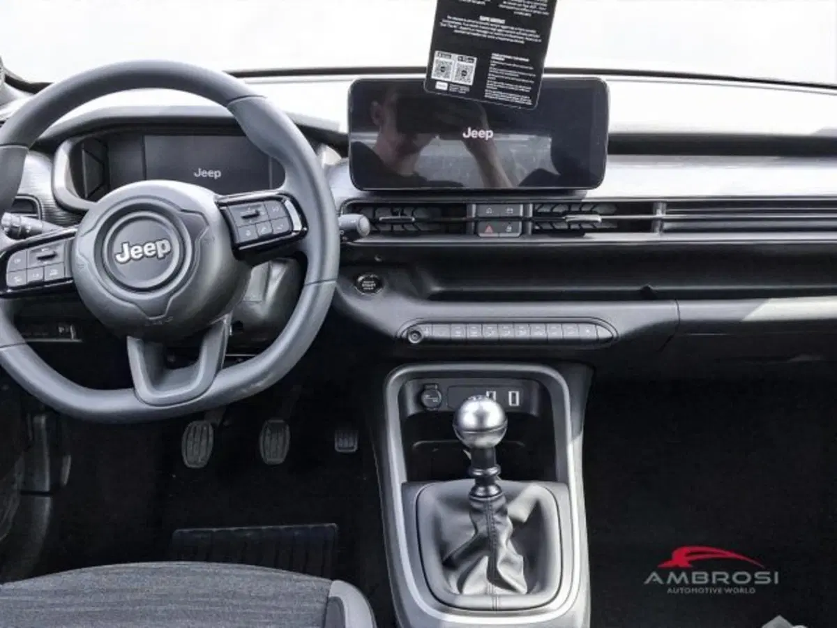 Jeep Avenger nuova a Perugia (14)