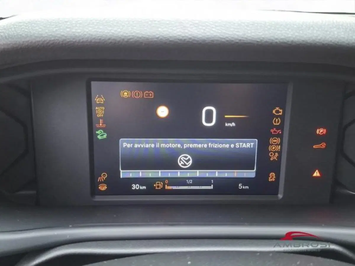 Jeep Avenger nuova a Perugia (13)