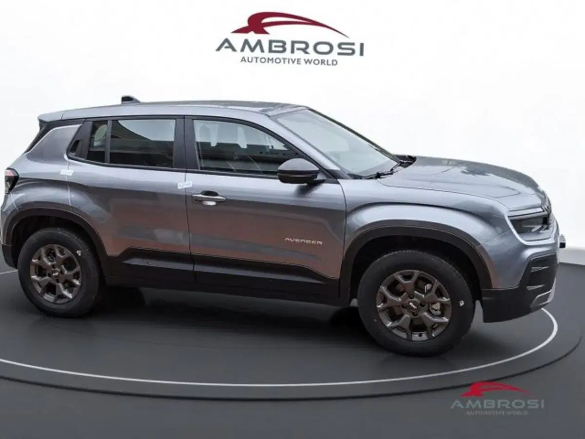 Jeep Avenger nuova a Perugia (5)