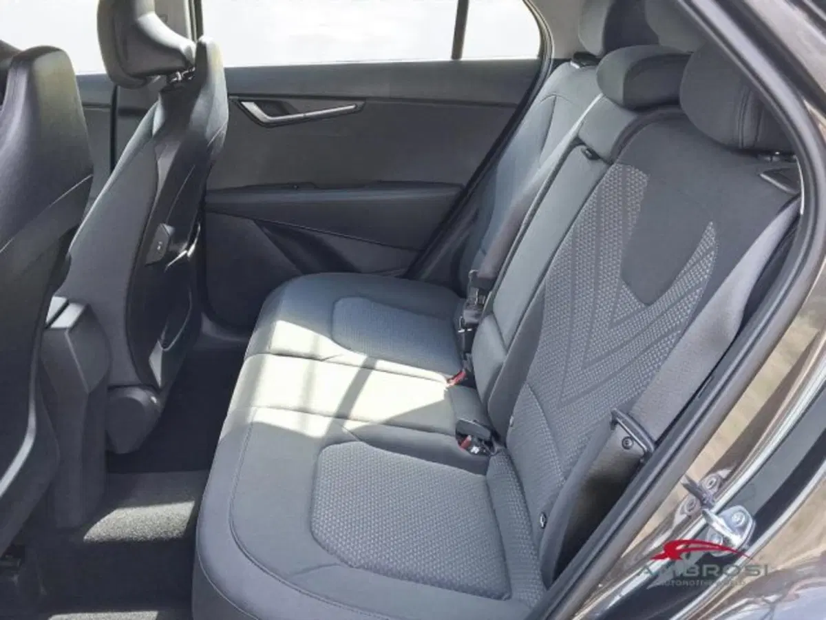 Kia Niro nuova a Perugia (11)