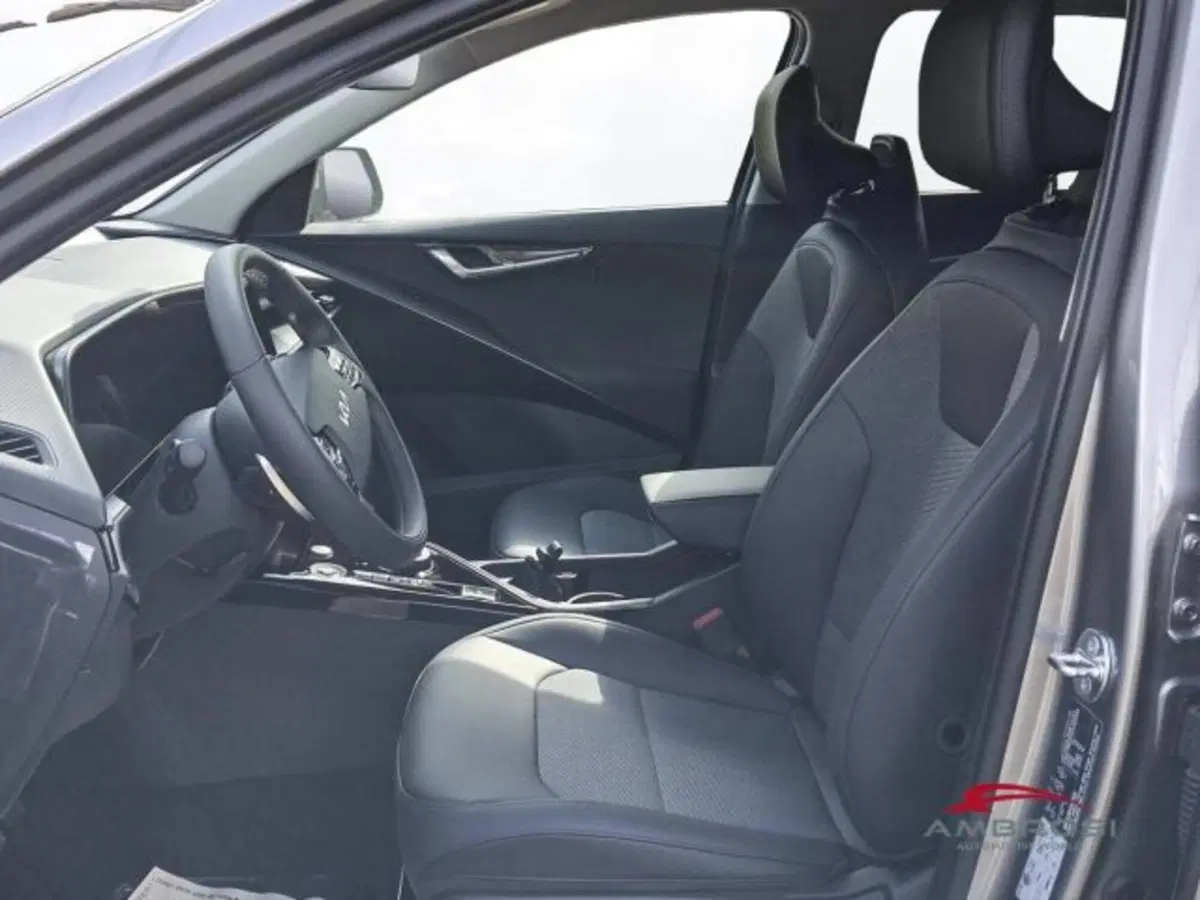 Kia Niro nuova a Perugia (10)