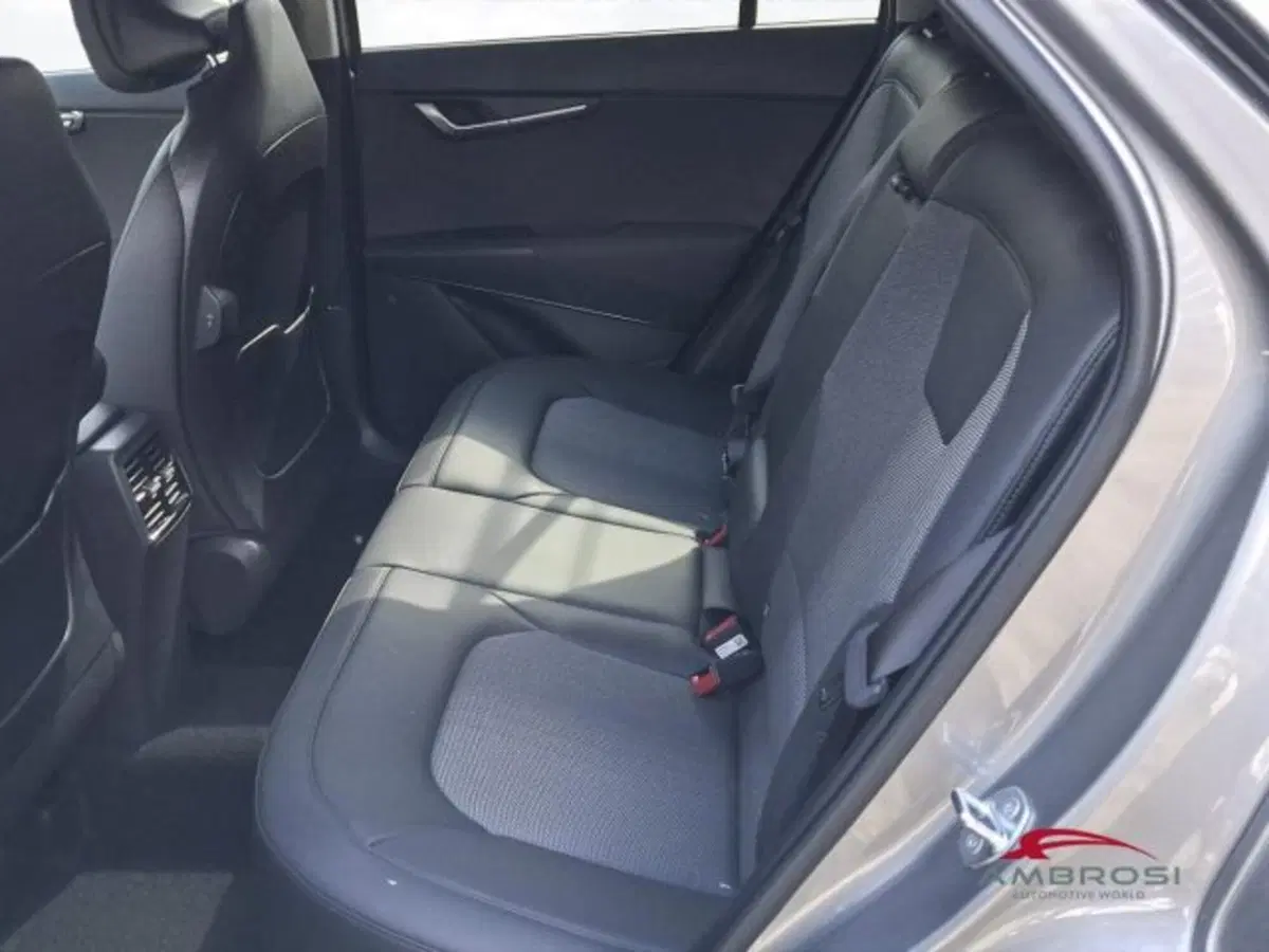 Kia Niro nuova a Perugia (11)