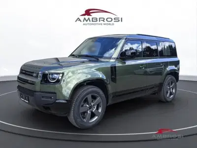 Land Rover Defender 110 3.0d i6 mhev X-Dynamic SE awd 200cv auto nuova a Corciano