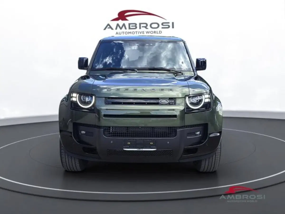 Land Rover Defender nuova a Perugia (7)