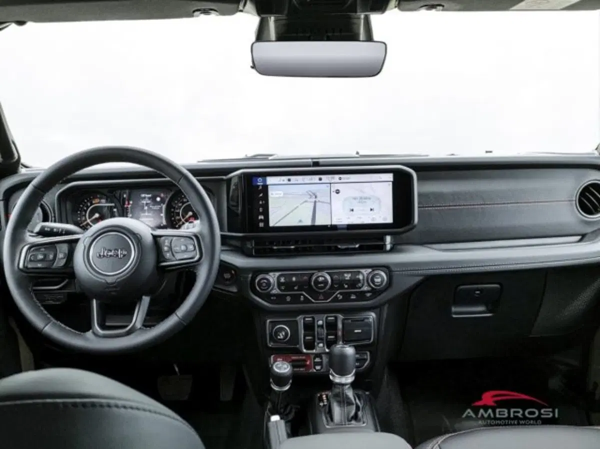 Jeep Wrangler Unlimited nuova a Perugia (13)