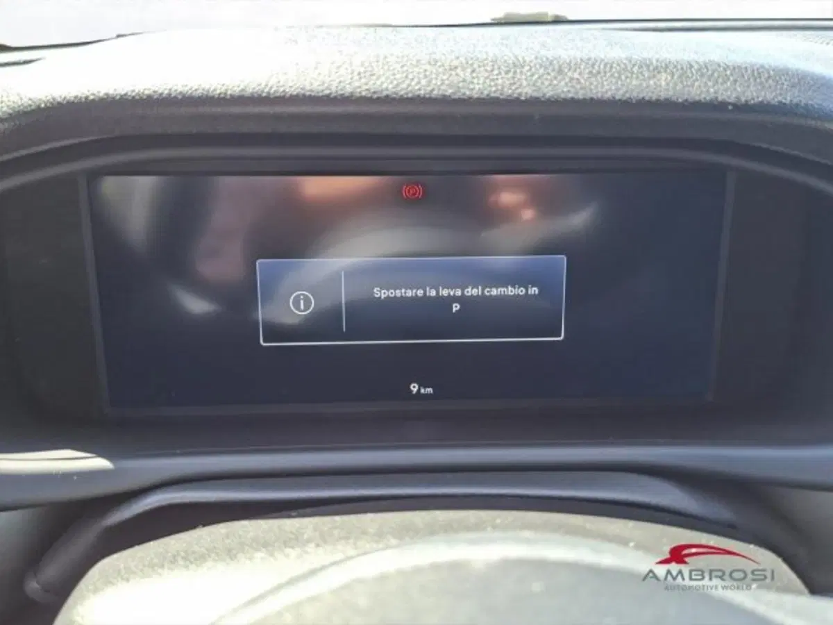 Jeep Avenger nuova a Perugia (13)