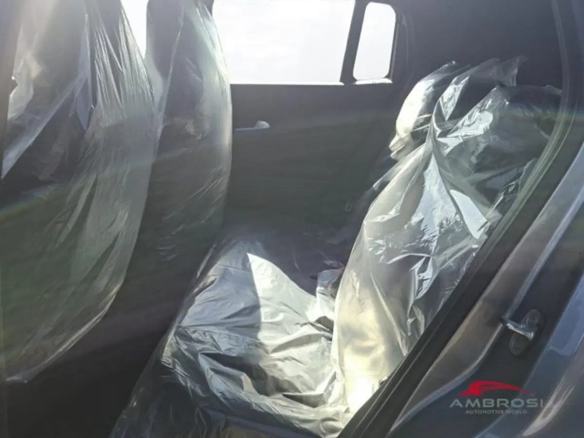 Jeep Avenger nuova a Perugia (11)