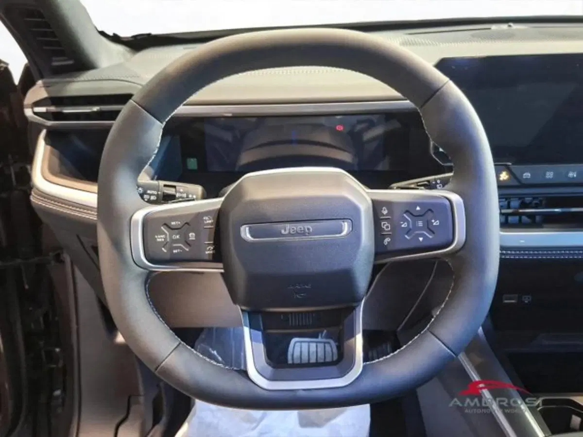 Jeep Compass nuova a Perugia (14)