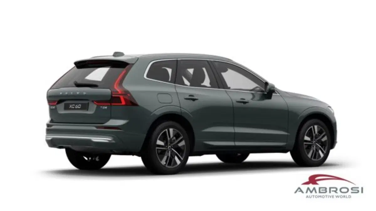 Volvo XC60 nuova a Perugia (5)