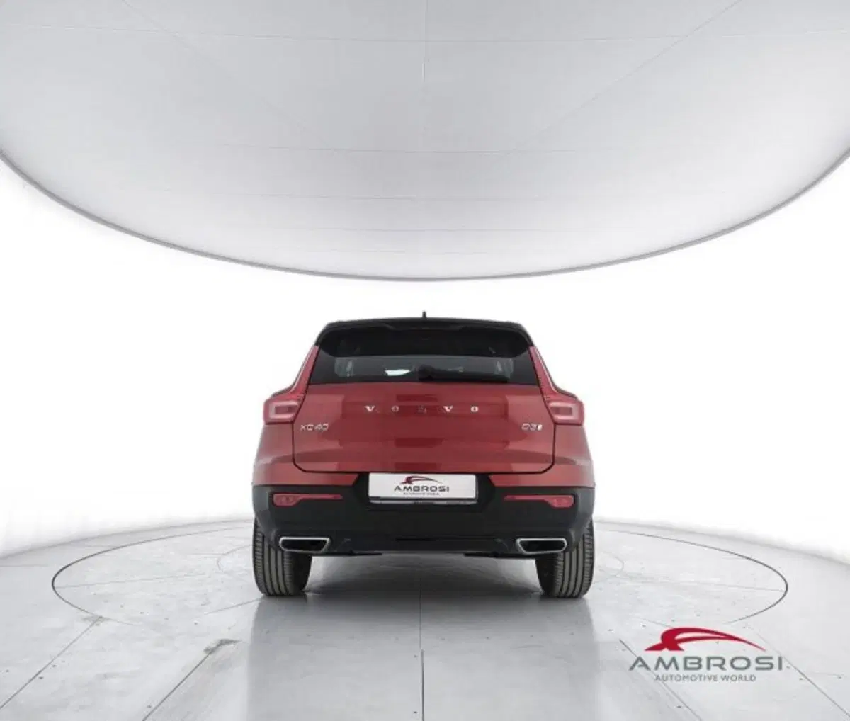 Volvo XC40 usata a Perugia (6)