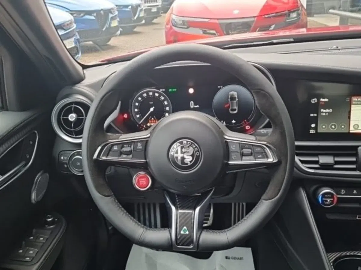 Alfa Romeo Giulia nuova a Monza e Brianza (9)